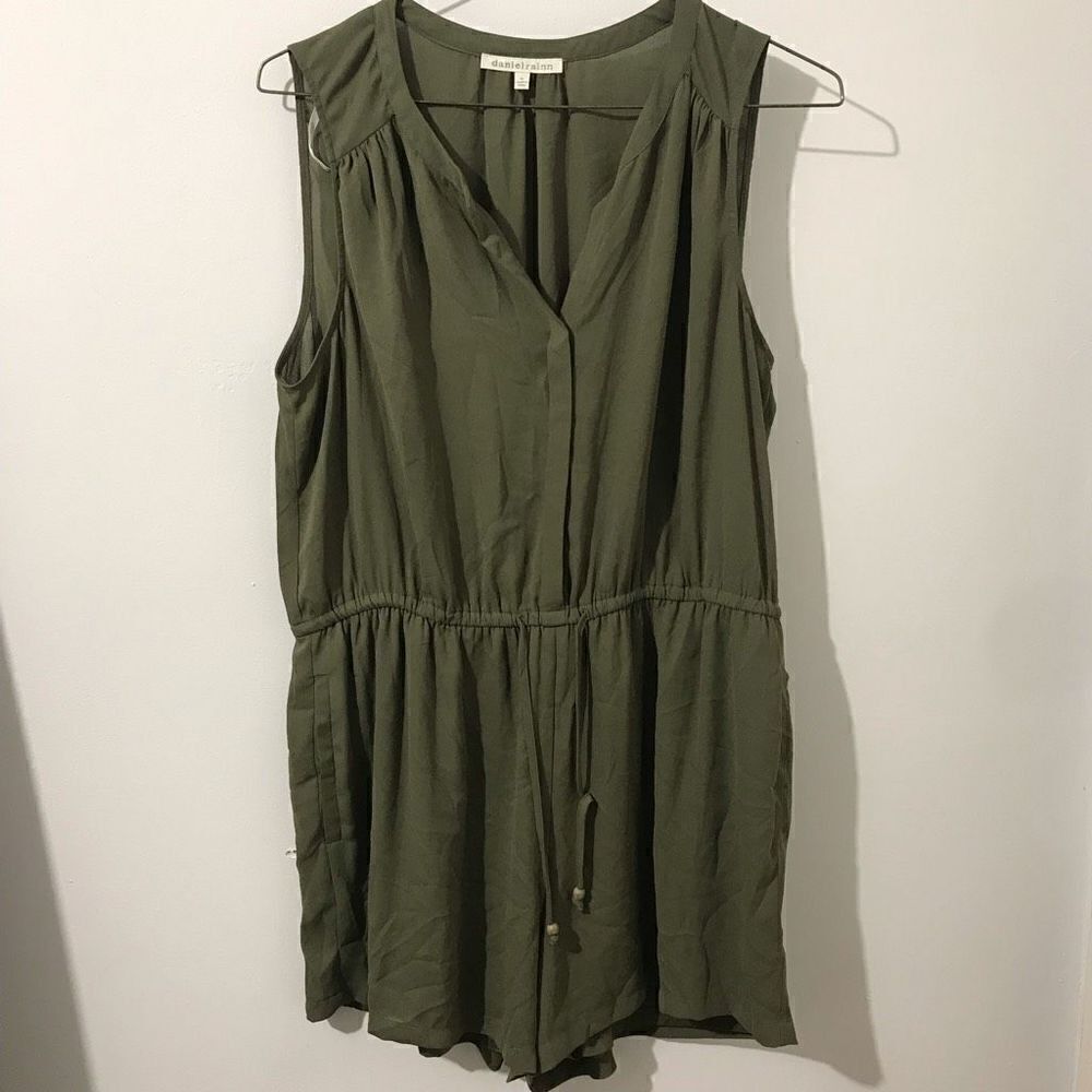 Romper By daniel rainn  size XL….23